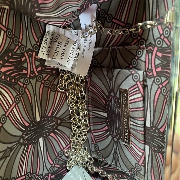 Sondra Robert’s Metallic Clutch NWT - Picture 6 of 6